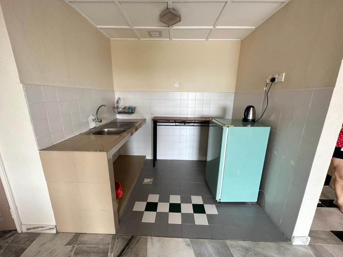 B8-13a pd marina resort - B&B Port Dickson