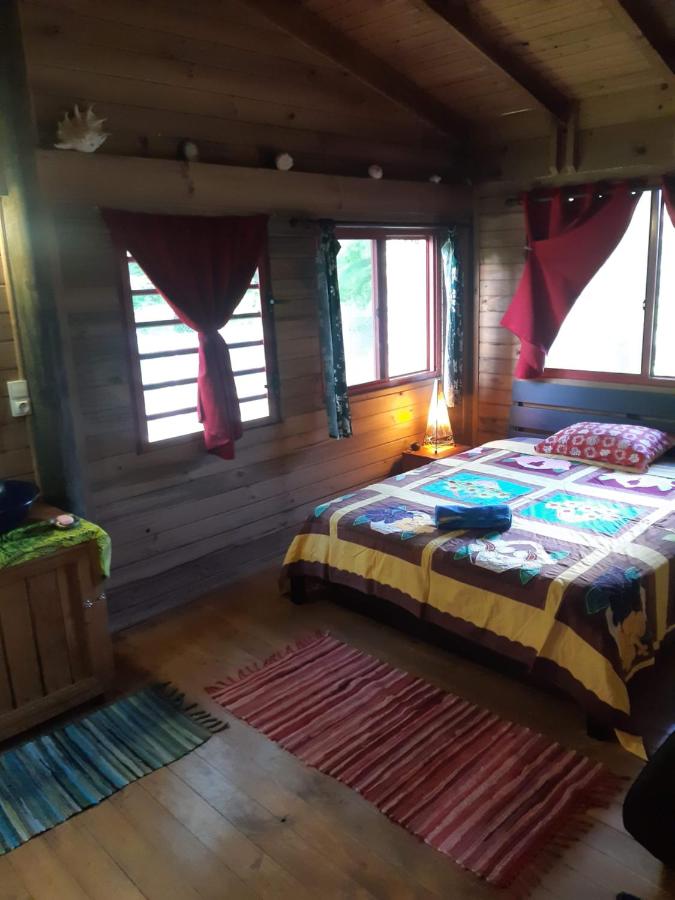 Dreibettzimmer mit eigenem externen Bad