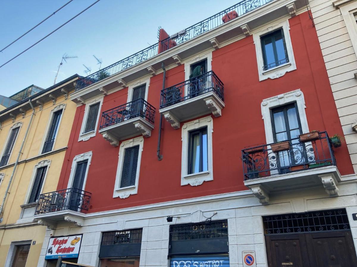 Squisito appartamento in stabile Vecchia Milano - B&B