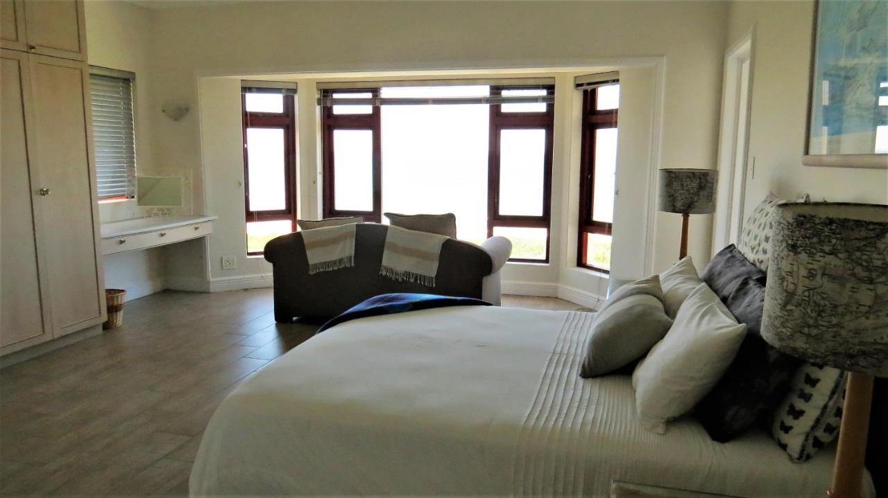 Deluxe Tweepersoonskamer met 2 Aparte Bedden en Uitzicht op Zee
