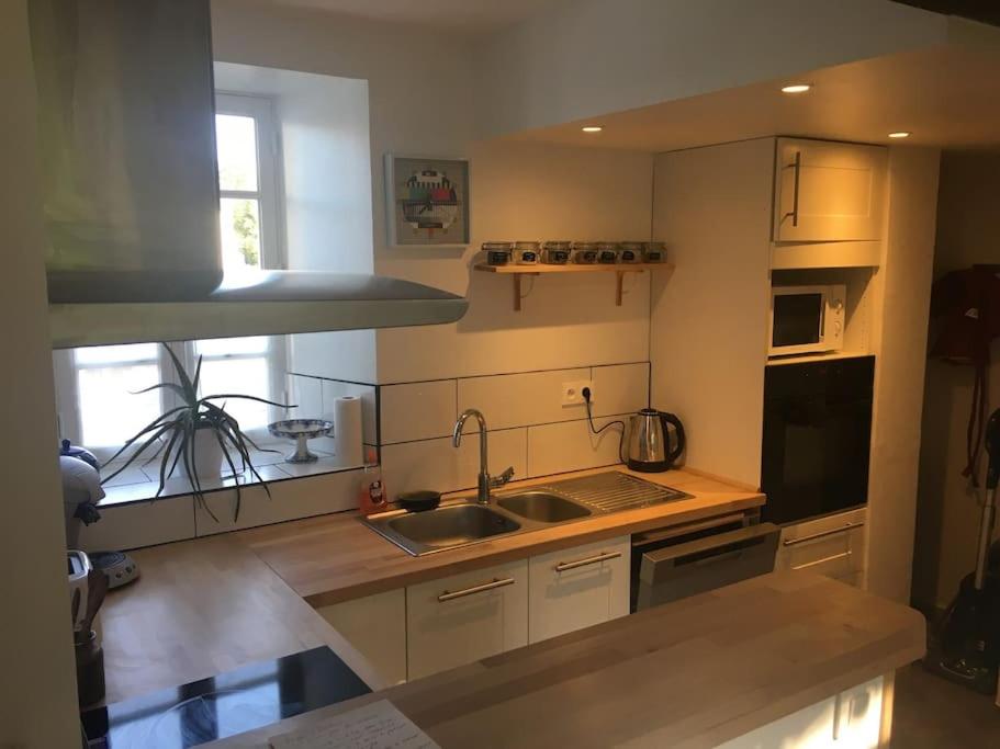 Maison de village et jardin , à Mornac sur Seudre - Chambres d'hôtes Mornac-sur-Seudre