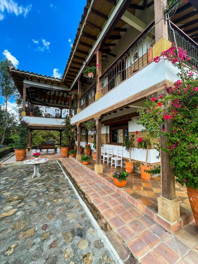 Posada María del Carmen - B&B Ráquira