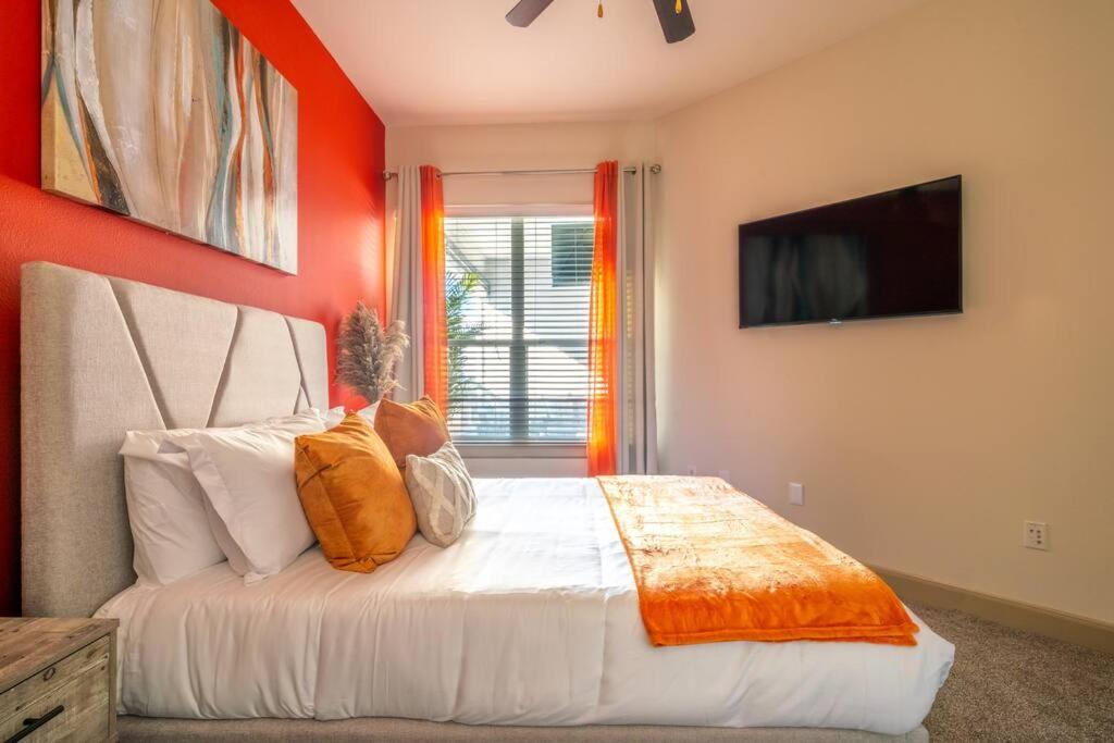 PackHouse 2 - B&B Houston