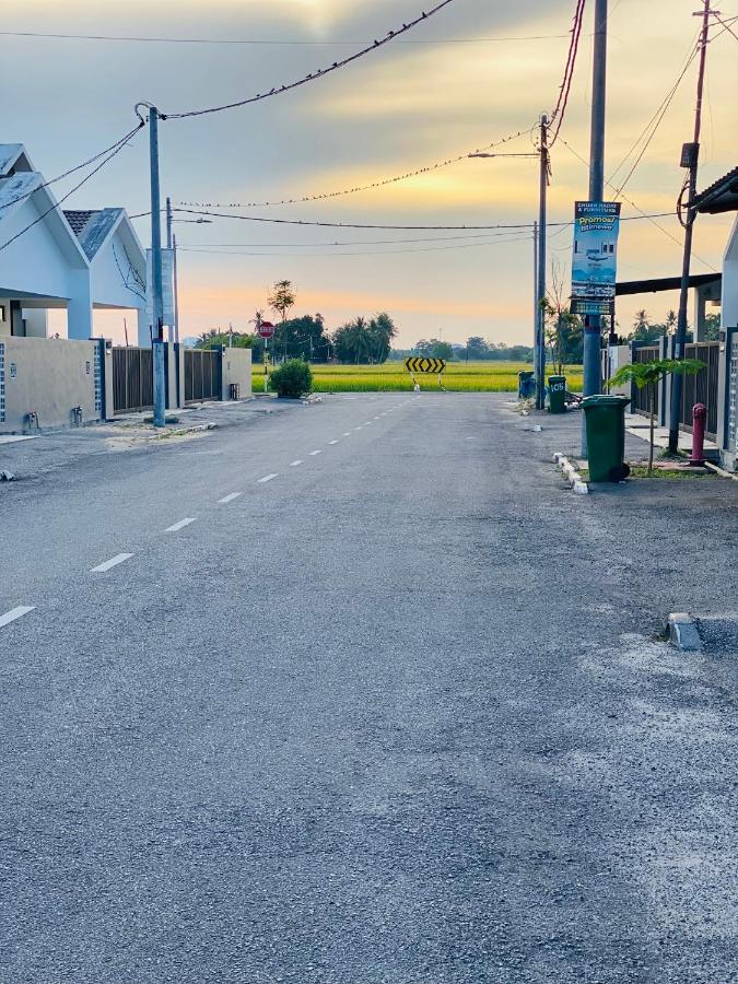 Homestay Alor Setar Nearby Hospital Sultanah Bahiyah - B&B Alor Setar