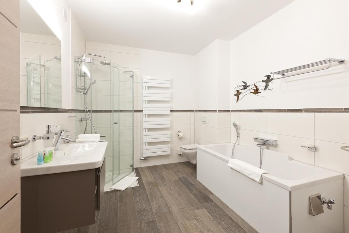 Two-Bedroom Apartment with Side Lake View