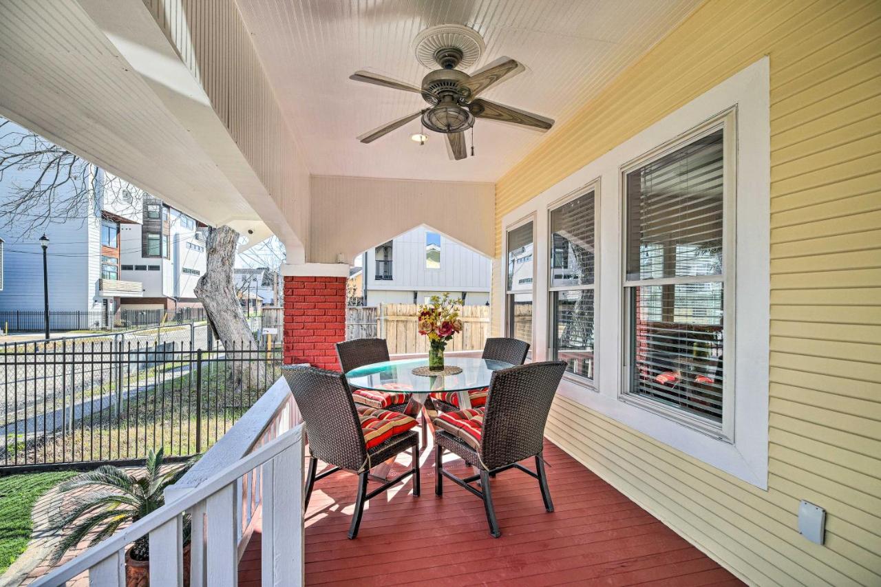 B&B Houston - Spacious Midtown Houston Home with Deck! - Bed and Breakfast Houston
