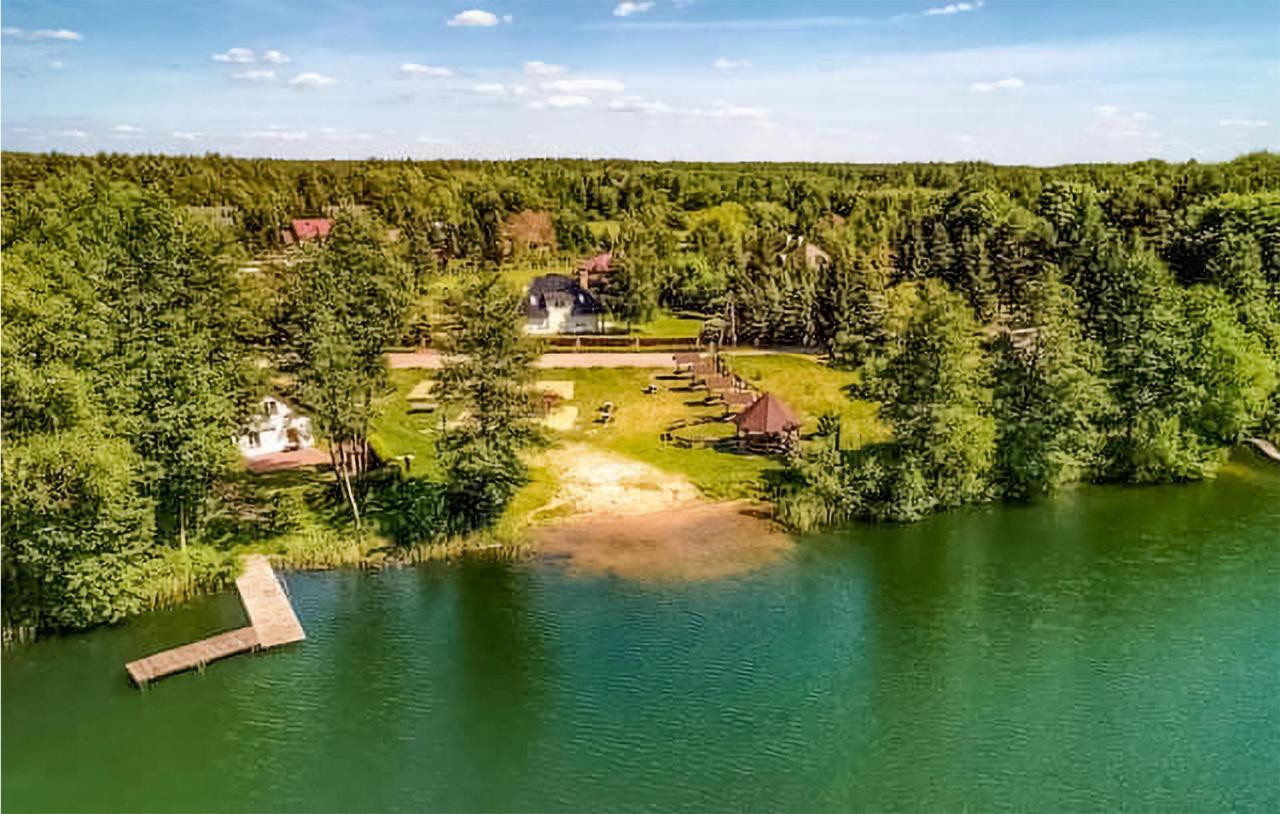3 Bedroom Amazing Home In Parzensko