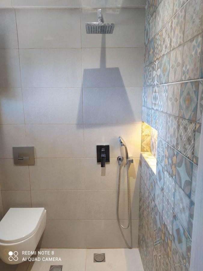 Estudio (2 adultos + 1 niño)