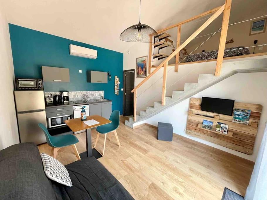 Charmant duplex avec terrasse - Ferienwohnung