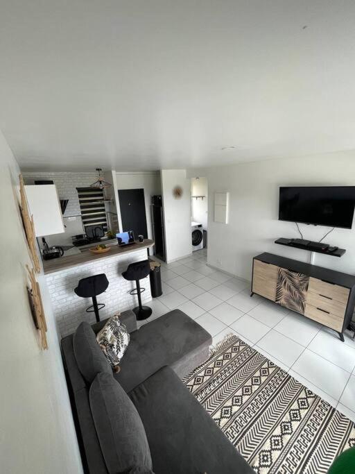 Appt Hadayali - vue mer - proche CHU - B&B Fort-de-France