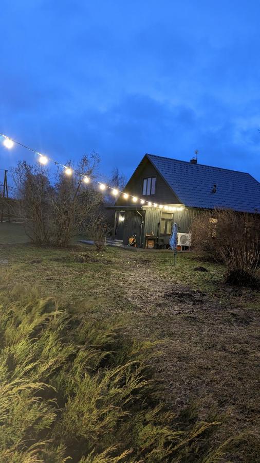 Family holiday house near to Baltic sea in Pitrags "JAUNZUMBRI" - Chambres d'hôtes Pitrags