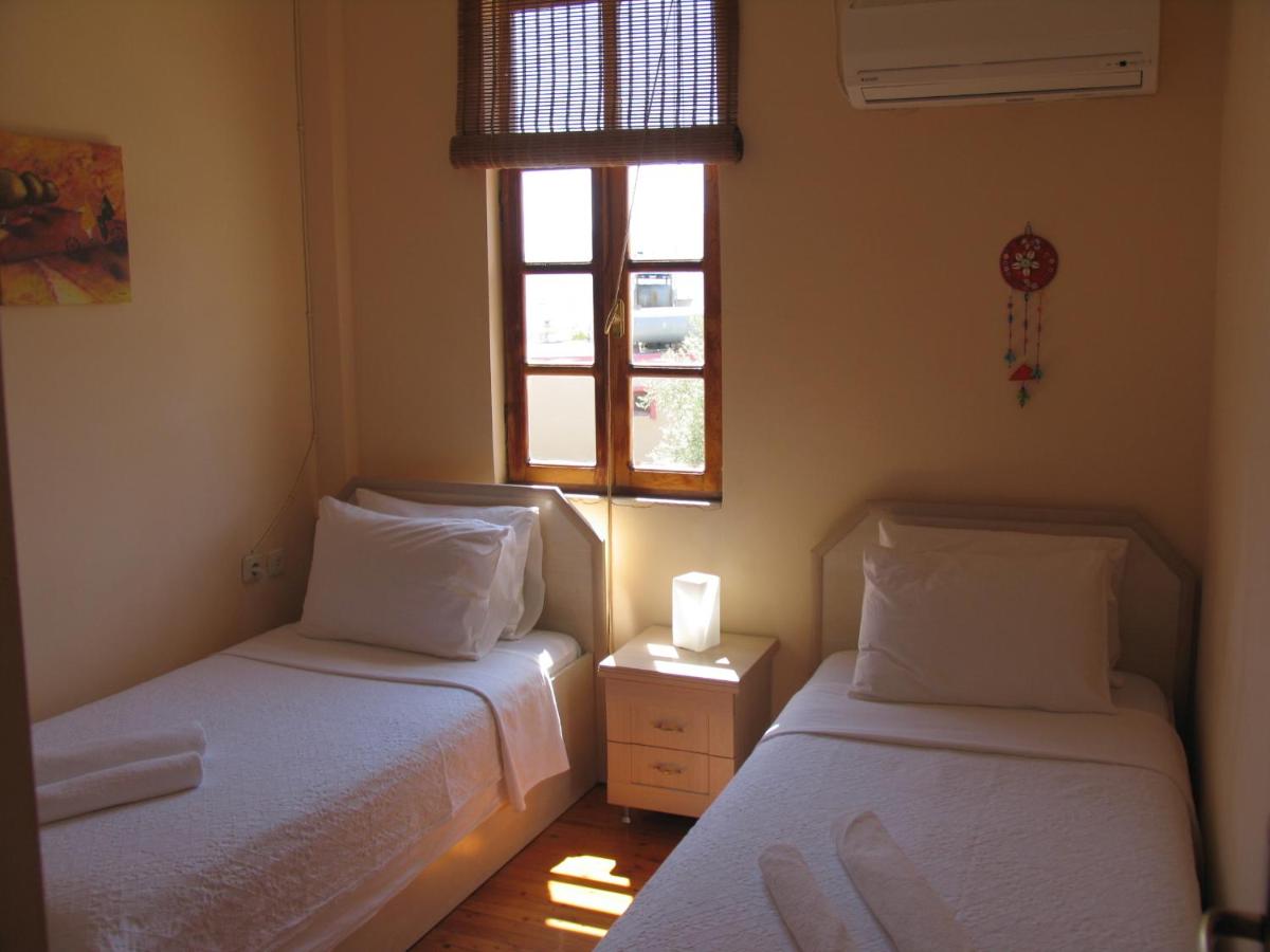 Appartement met Uitzicht op het Zwembad 