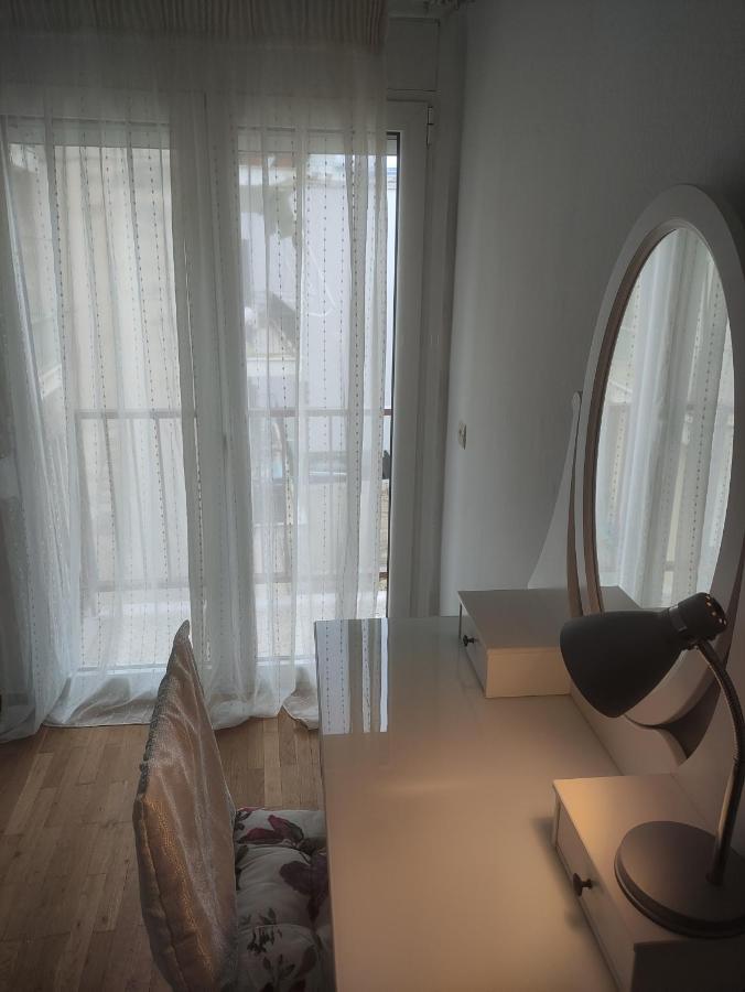 Liita - cosy center apartment - Chambres d’hôtes Ioannina