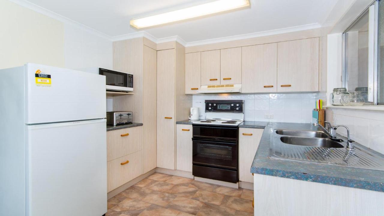 Short Stroll to Surf Beach - North Street, Woorim - B&B Wyreema