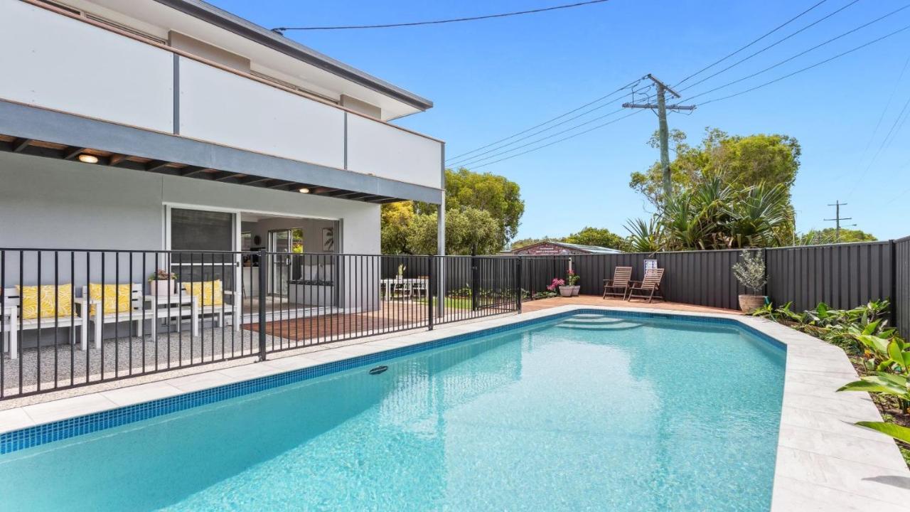 B&B Kawana Waters - 1 Ilya Street Currimundi QLD - Bed and Breakfast Kawana Waters