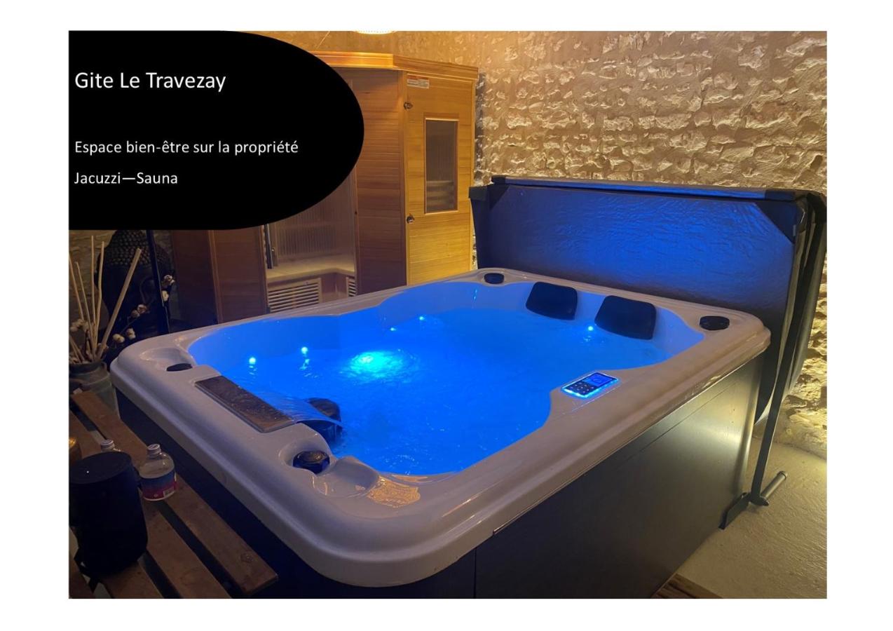 Gîte Le Travezay - Ferienwohnung Courcoué