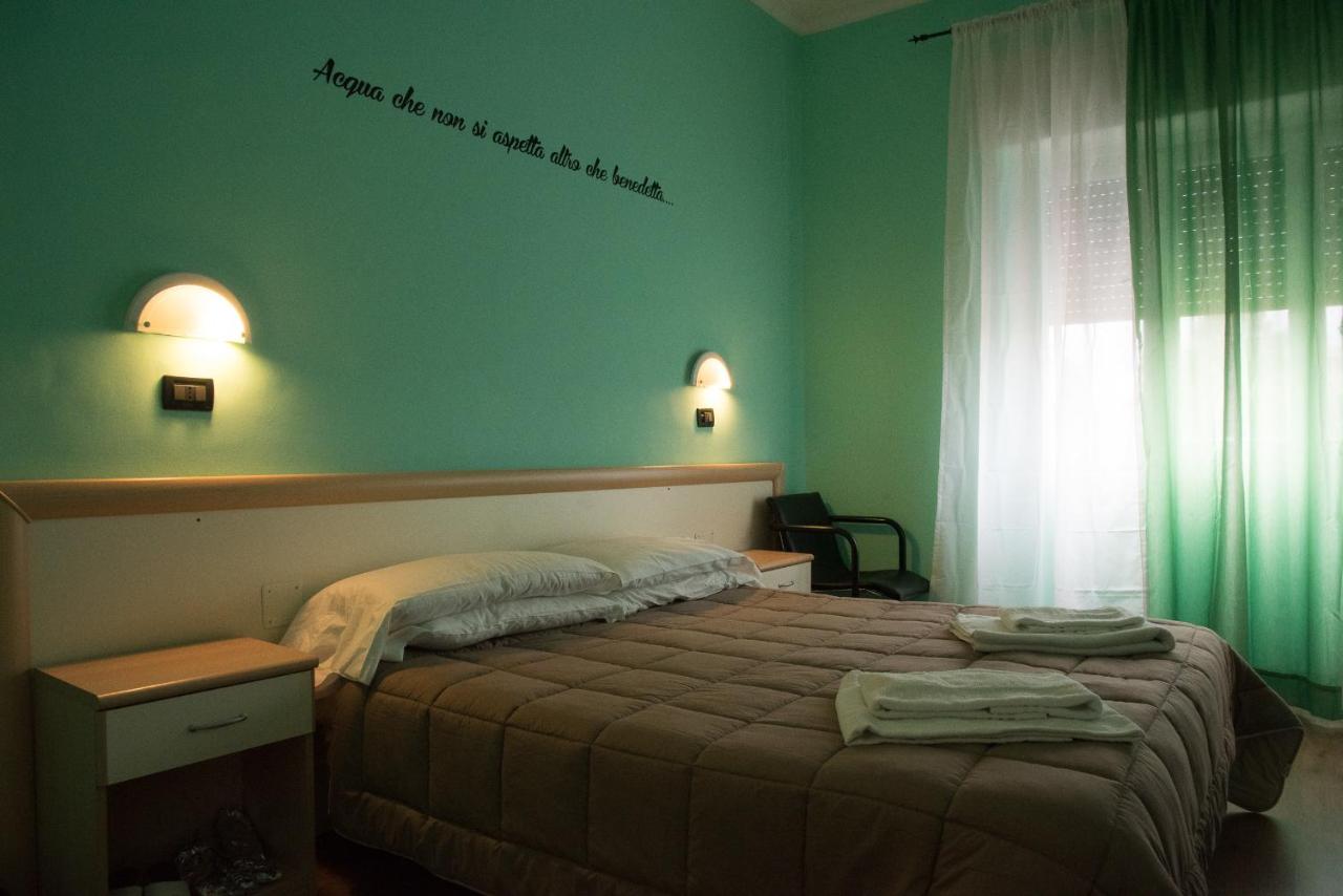 Doppelzimmer mit eigenem externen Bad