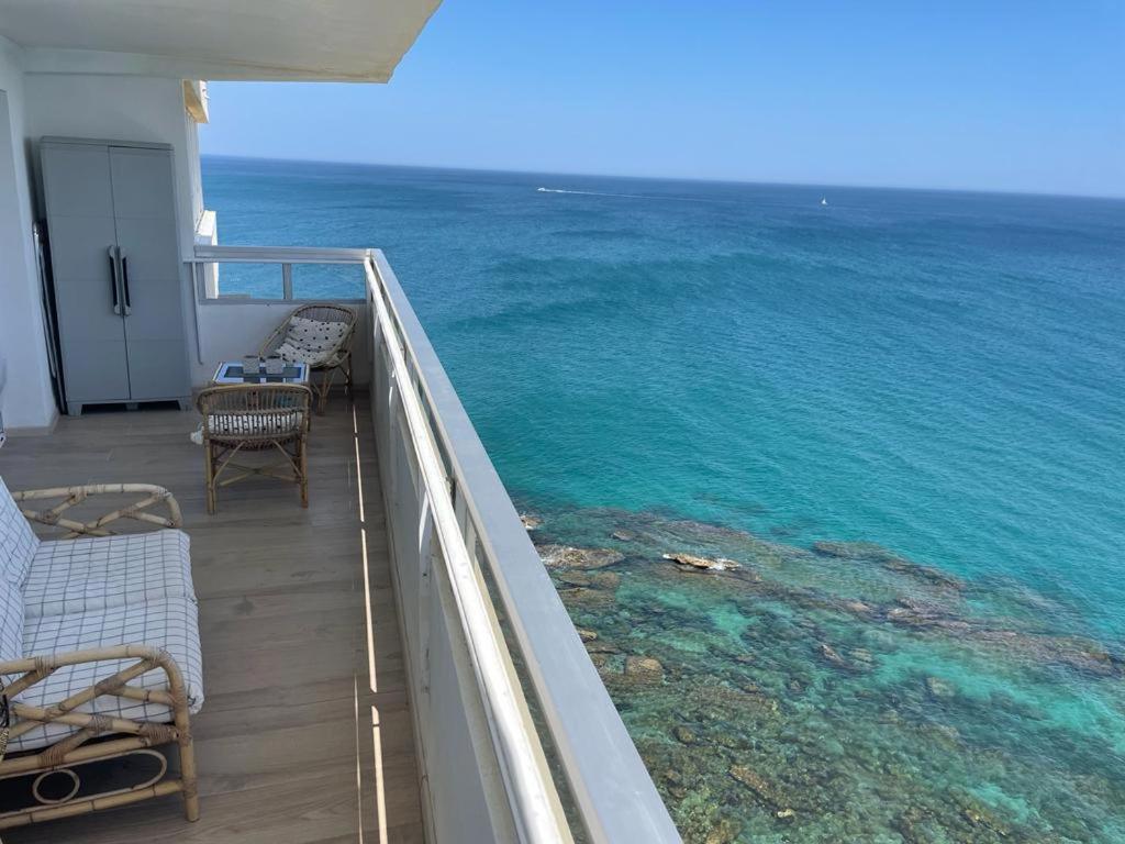 Maravilloso apartamento en primera línea de playa. - B&B