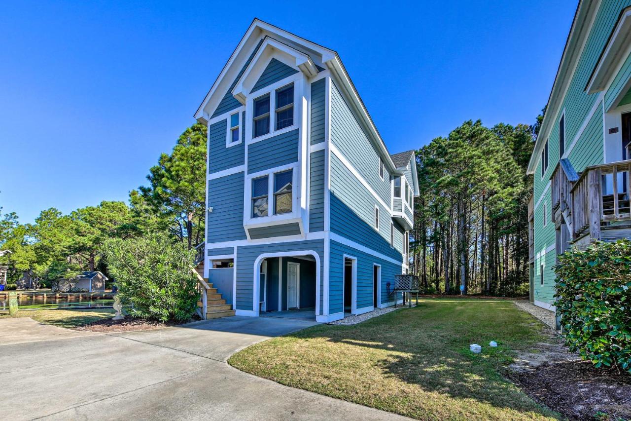 Coastal Home with Community Pool Less Than 2 Miles to Beach! - B&B
