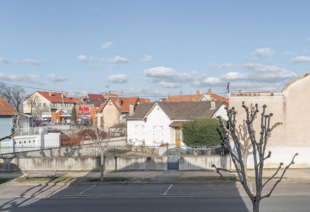Grande Maison Gannat - Maison ou Appartements en Centre ville - B&B Gannat