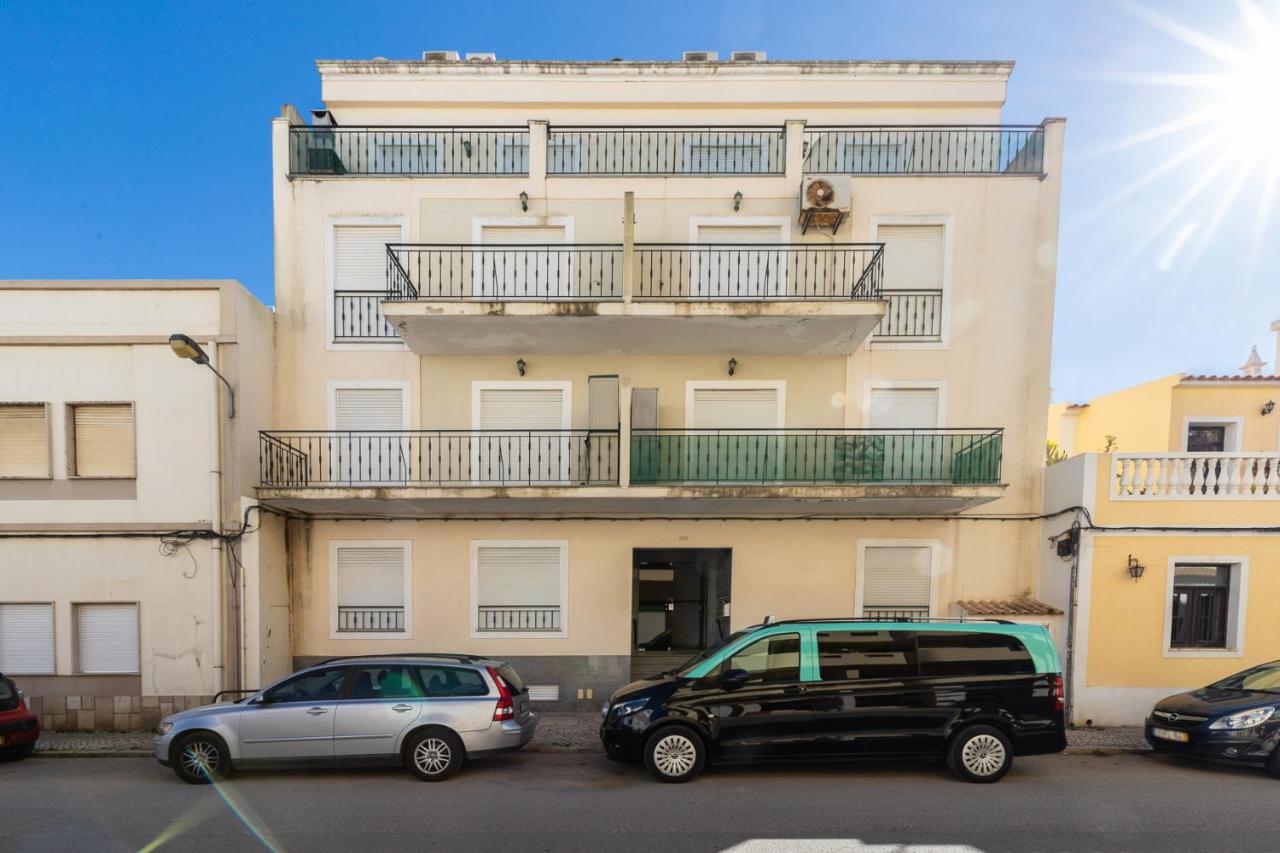 Beach Front View Armacao de Pera Flat - Ferienwohnung