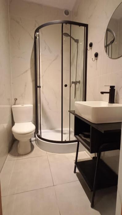 Estudio con balcón