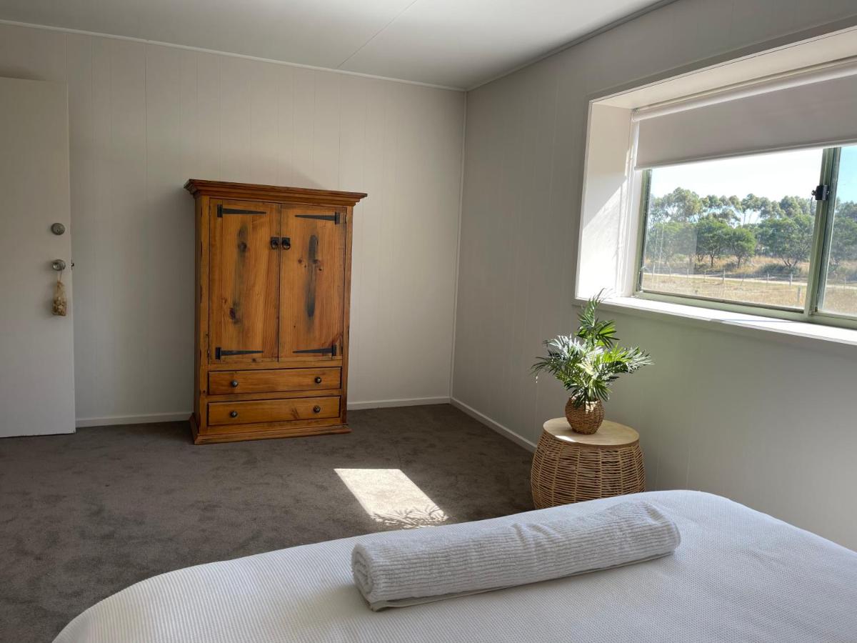 B&B Mount Duneed - Surfcoast Equine Apartment - Bed and Breakfast Mount Duneed