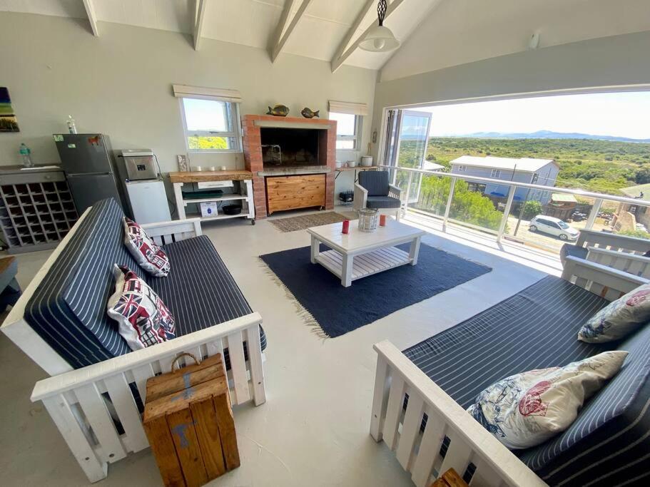 B&B Jeffreys Bay - Grys Patrys - 4 Beds Beach Home - Bed and Breakfast Jeffreys Bay