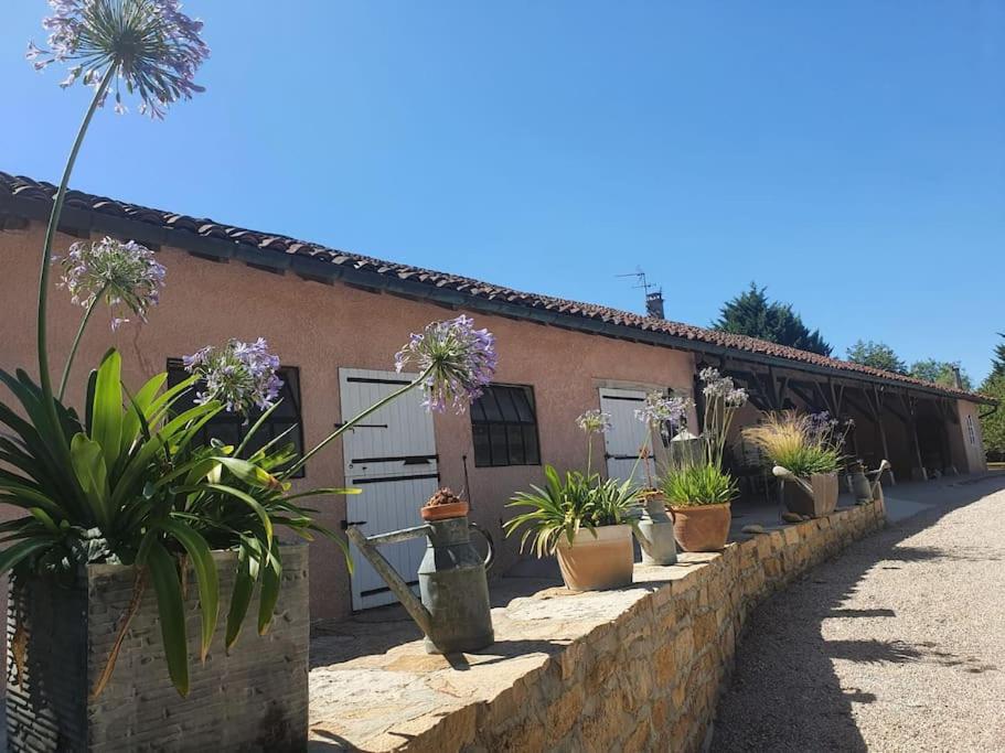 Dépendance pour 1 à 4 pers au calme dans propriété - B&B