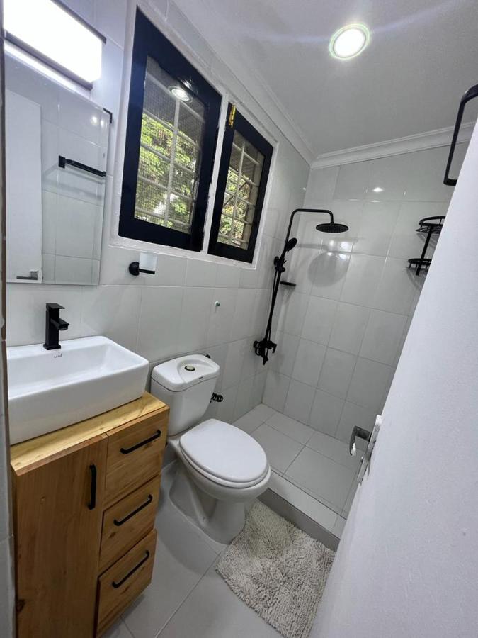 Luxe cozy home - B&B Dar es Salaam