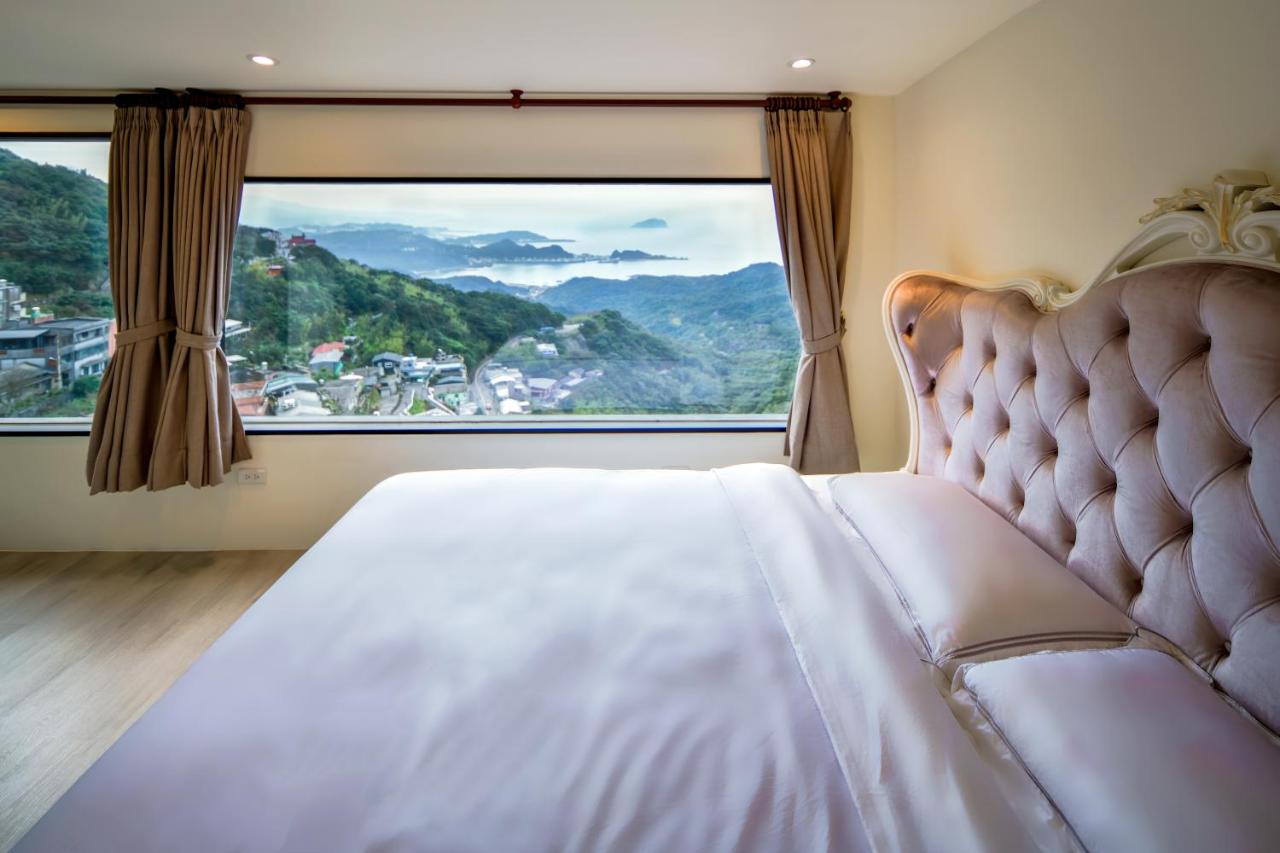 Queen Room with Sea View