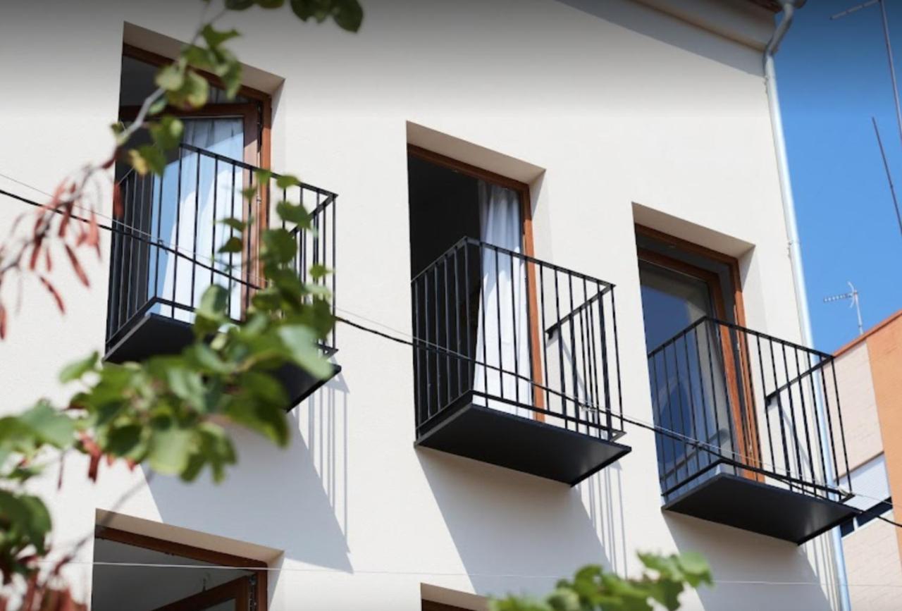 Slow Home Apartments - B&B