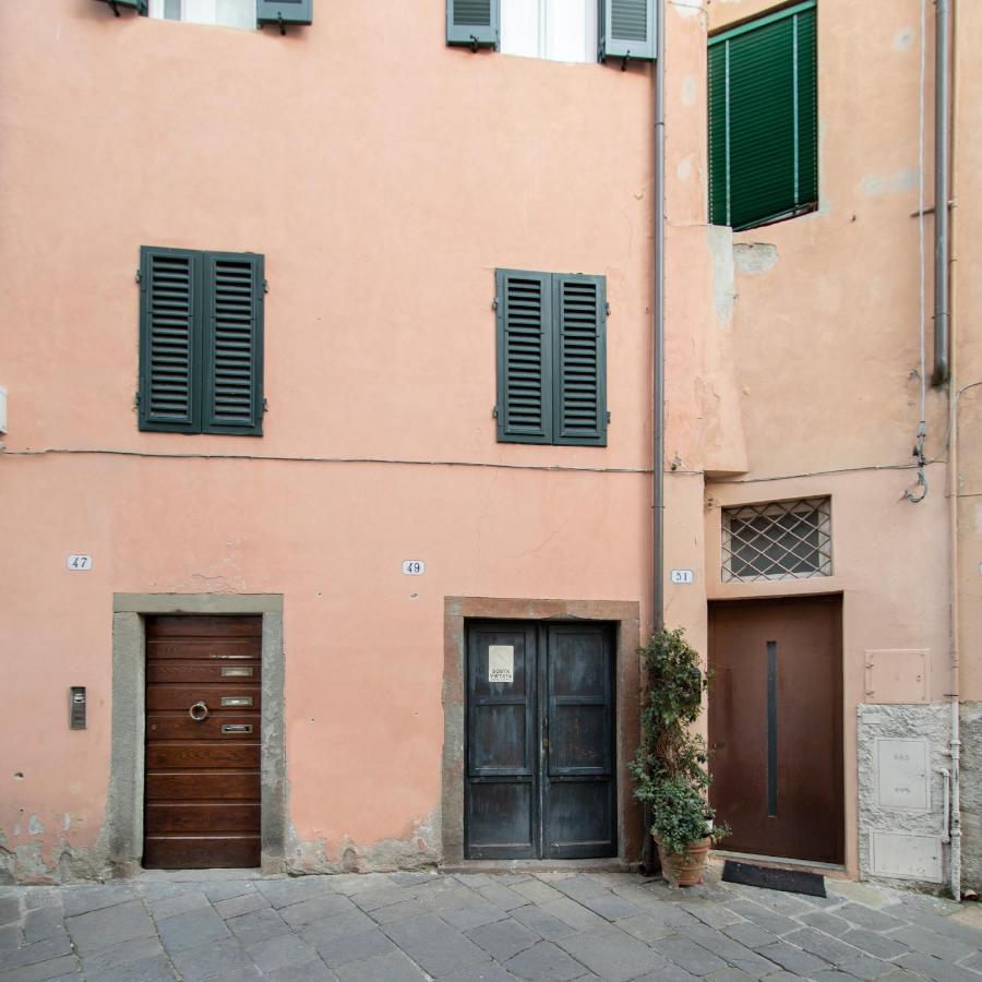 Sibilla Luxury Flat in center town - B&B Lucca