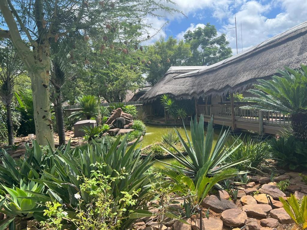 Sambane Game Lodge - B&B