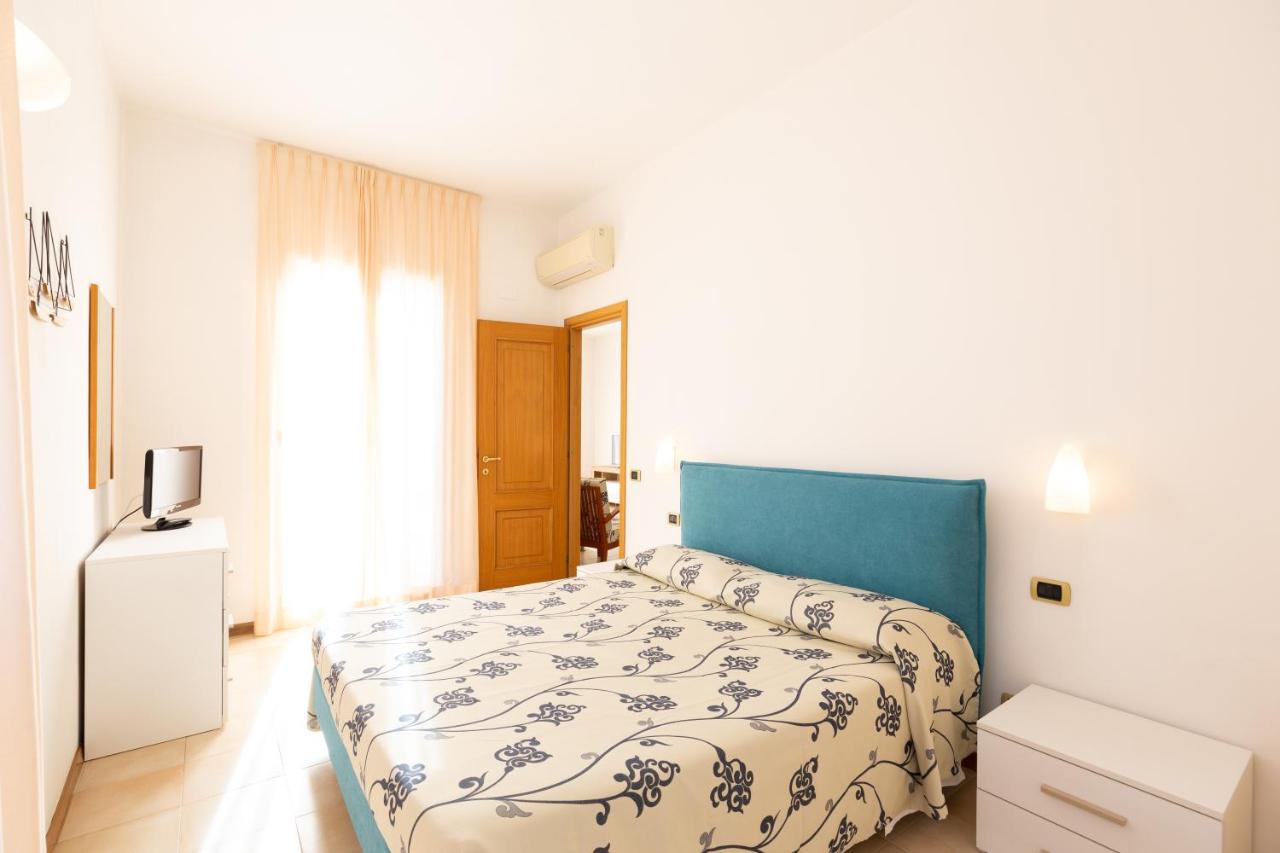 Superior One-Bedroom Apartment