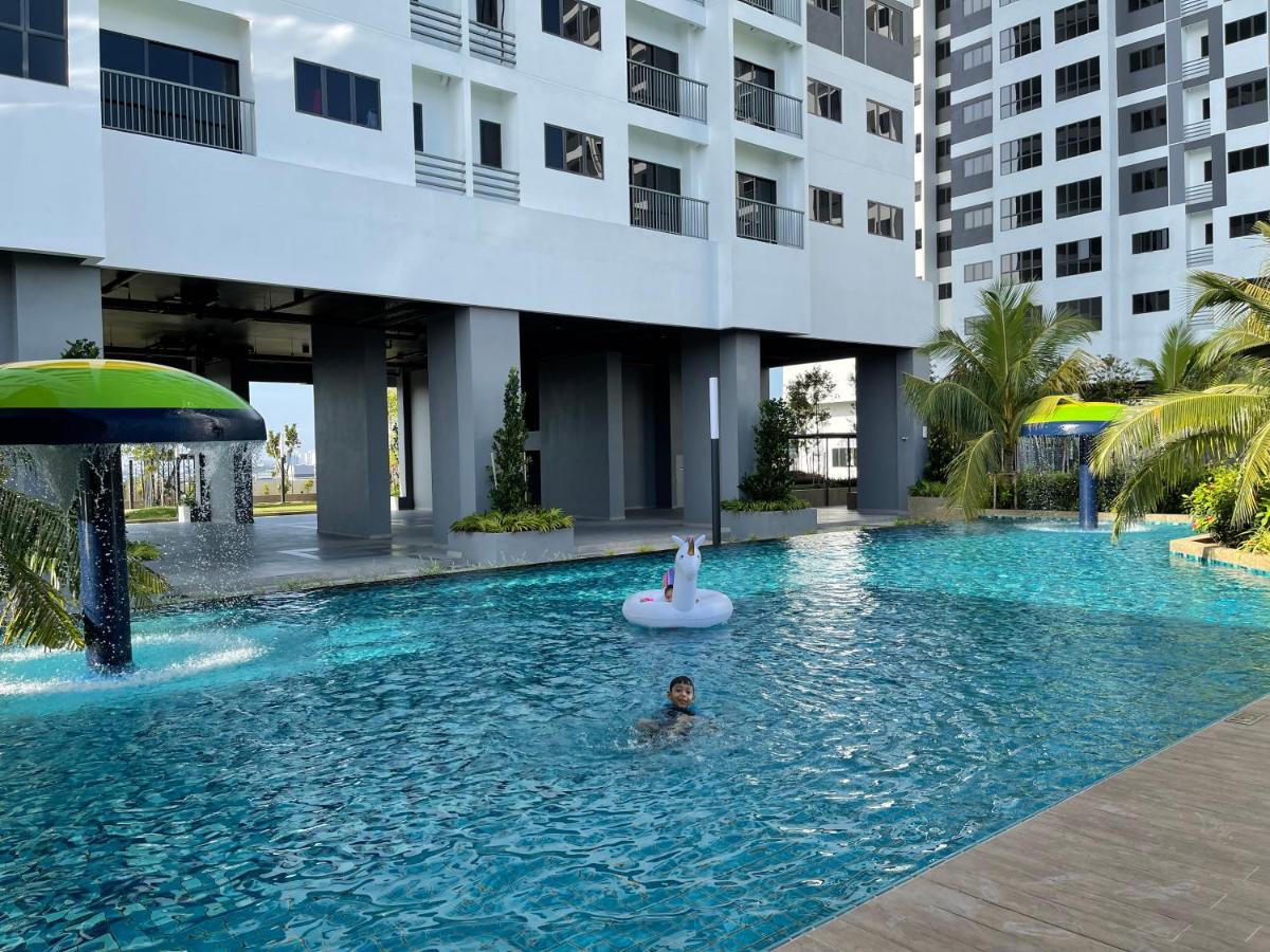 Sheera Islamic Homestay 2r2bathroom Free Wifi with tv channels Netflix Coway Water - B&B