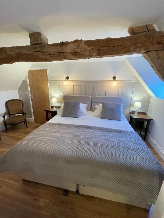 Double or Twin Room with Private Bathroom