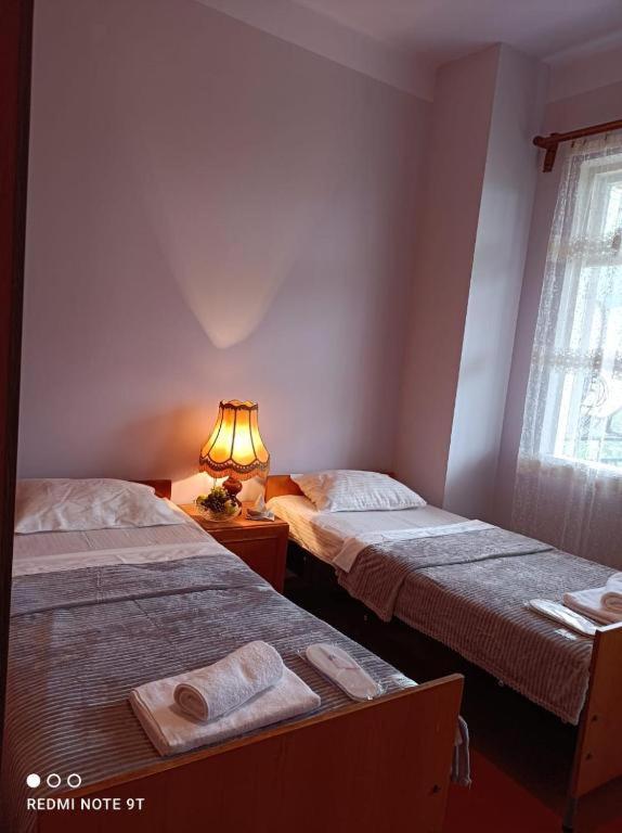Megobroba Inn - B&B Dzents’mani
