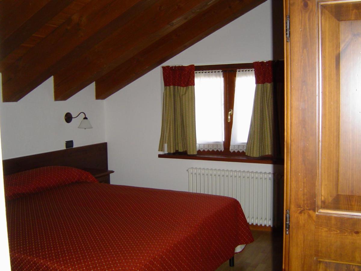 Two-Bedroom Apartment with Balcony (6 Adults) - Attic