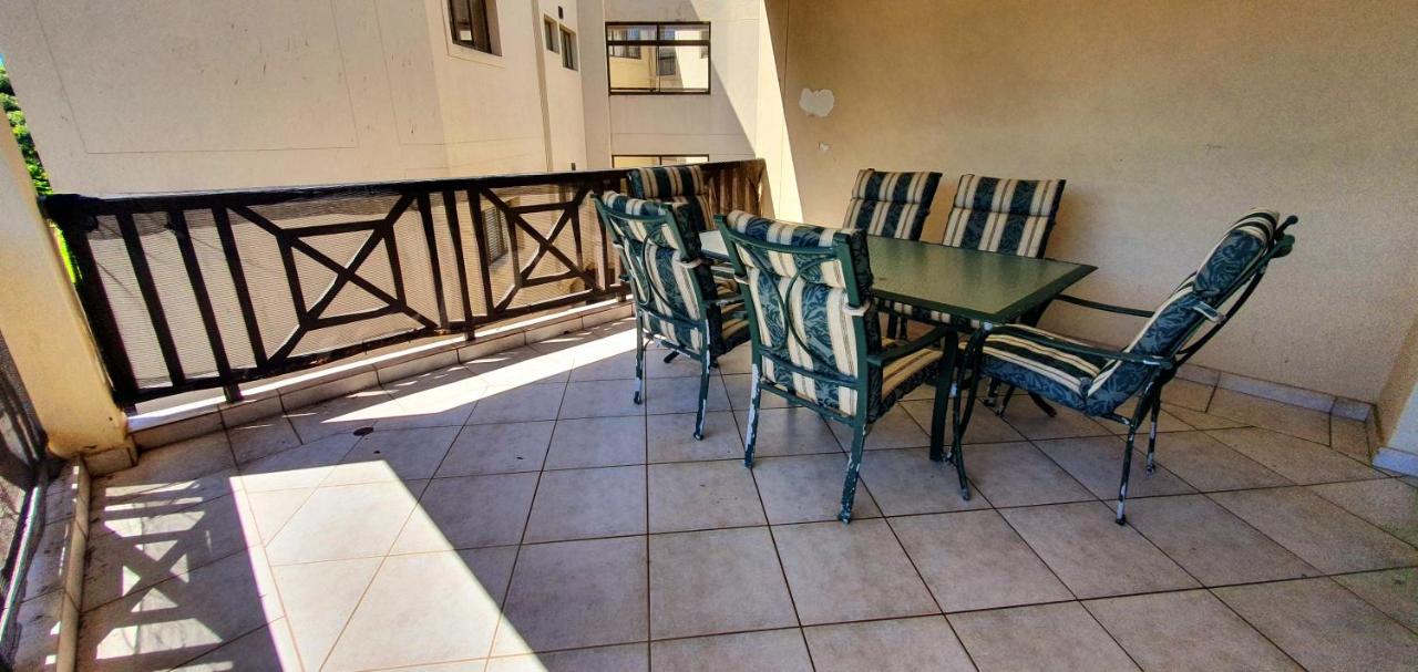 Le Touessrok 50 - 5 Sleeper - Right On Ramsgate Ski Boat Bay Beach! - B&B Margate