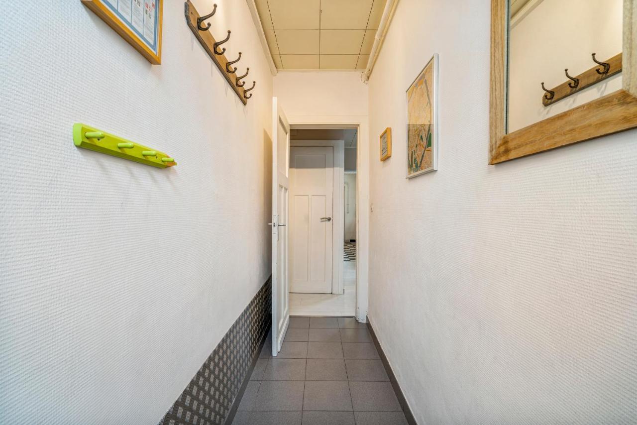 Ruime gezinswoning nabij historisch centrum tot 6p mét terras - B&B