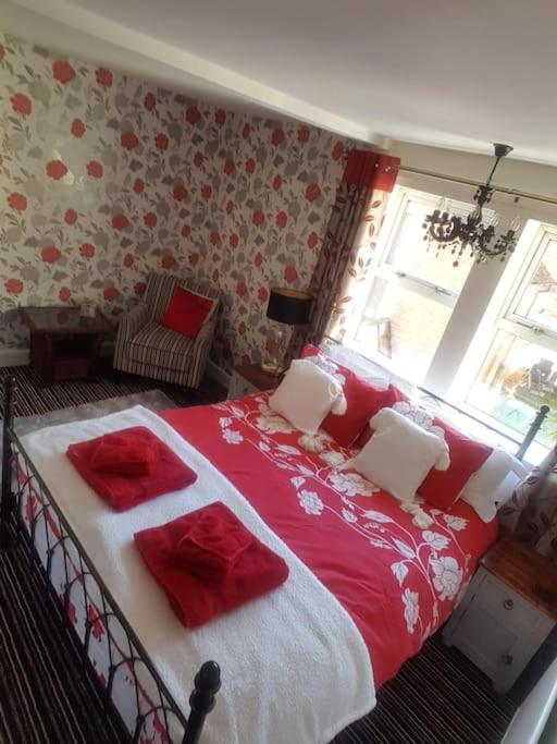 B&B Edwinstowe - No6 High Street - Bed and Breakfast Edwinstowe