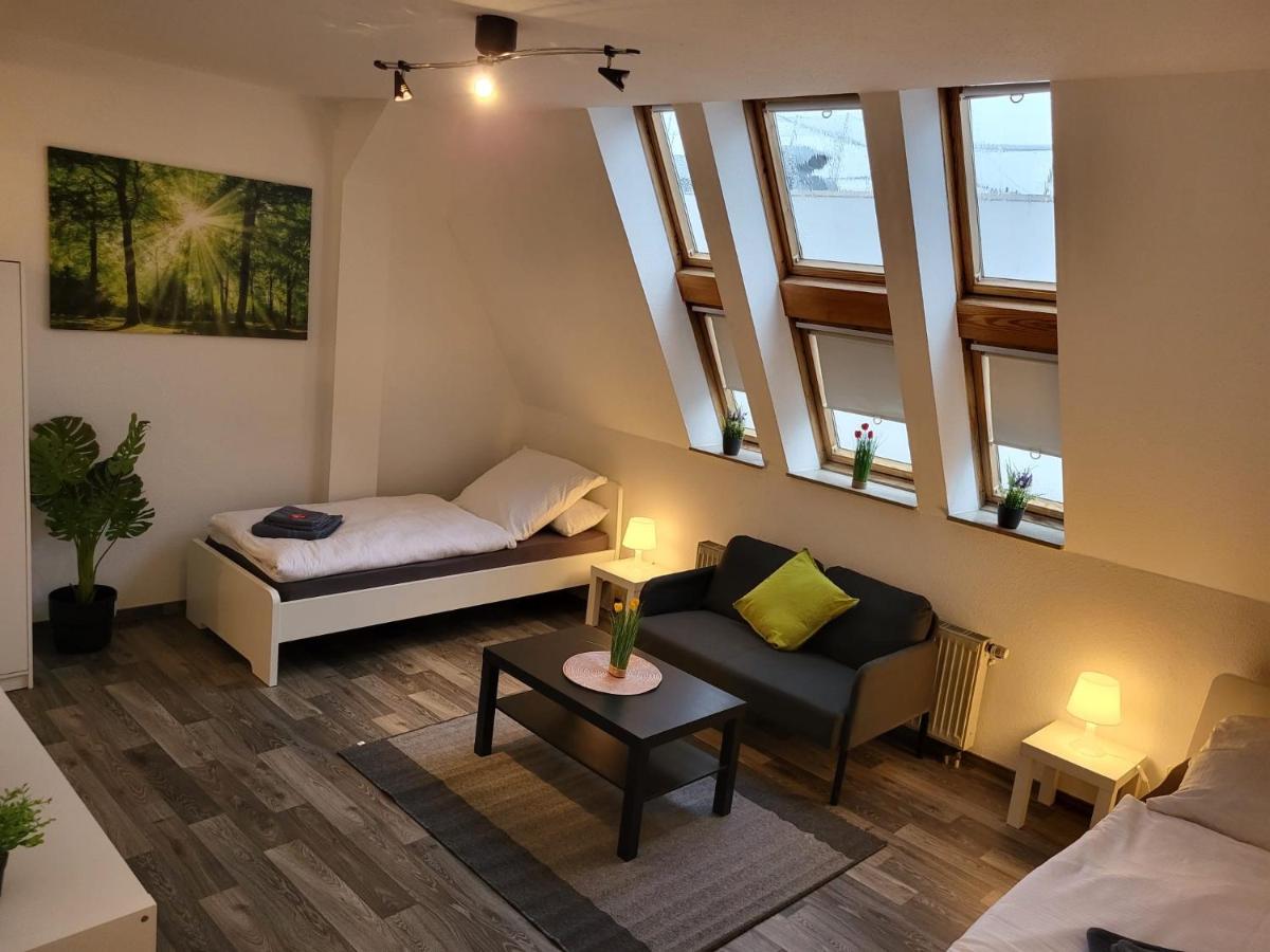 B&B Bielefeld - CityApartment Platinum-Zentrum mit Parkplatz - Bed and Breakfast Bielefeld