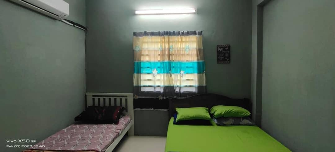 Homestay Lumut Perak 2026 - Bed and Breakfast Lumut