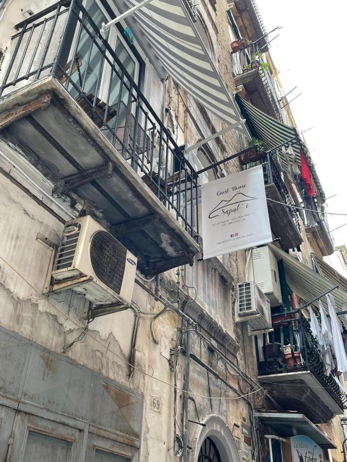 guest house Napul'è - Chambres d’hôtes Naples