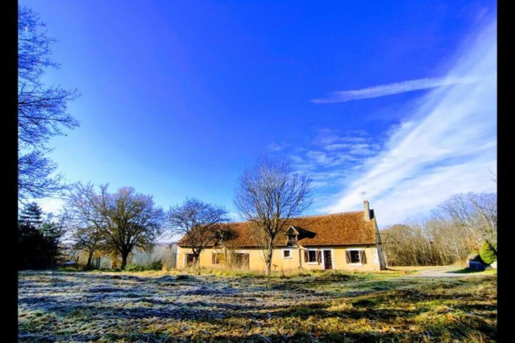 B&B Veuil - Maison de Campagne-Au Petit Bois de la Gravette - Bed and Breakfast Veuil