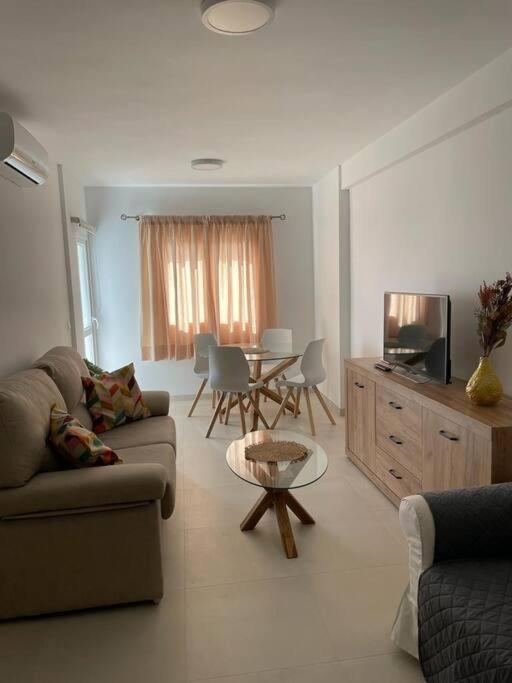 Reformado con vistas al mar - Bed and Breakfast Nerja