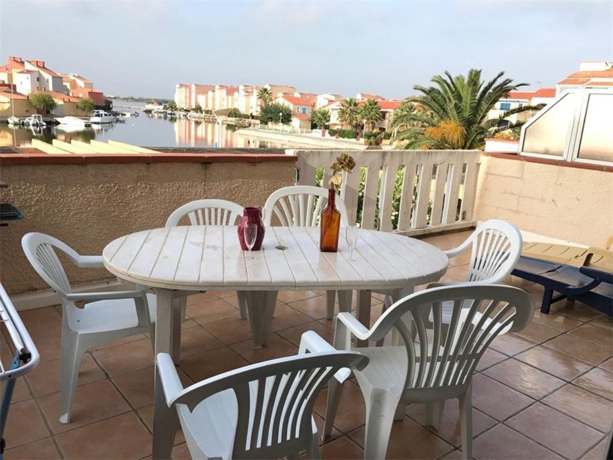 Grand T3 avec terrasse, piscine et parking près de la plage - FR-1-81-242 - B&B