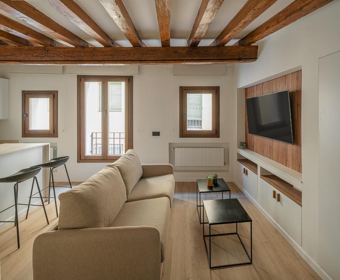 El Clavel de la Plaza - B&B Cuenca