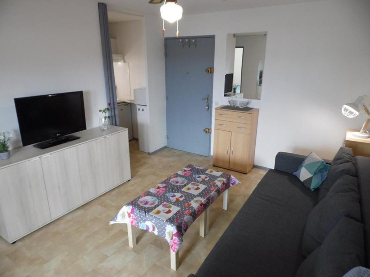 Appartement cosy à 200m de la plage avec parking privé et loggia, animaux admis - Chambres d'hôtes Marseillan